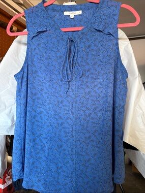fun 2 fun Blue Floral Tie-Neck Sleeveless Top